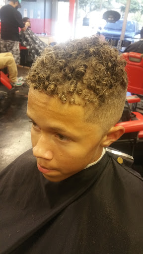 Barber Shop «Autograph Kutz Barber Shop», reviews and photos, 609 Pat Booker Rd, Universal City, TX 78148, USA