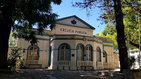 Escuela No 2 J. P. Varela