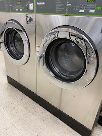 FRIENDLY LAUNDRY - Photo 3 - Car repair in Louisville, KY, Louisville