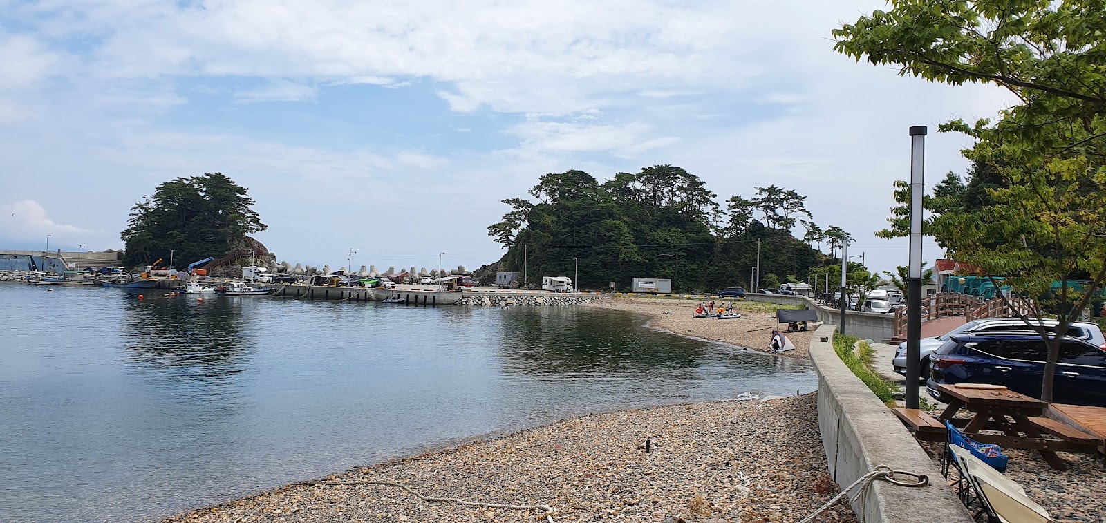 Fotografie cu Hando Beach - locul popular printre cunoscătorii de relaxare