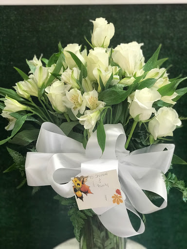 Florist «Roses are Red Flower Boutique», reviews and photos, 9303 S Halsted St, Chicago, IL 60620, USA