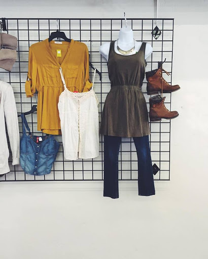 Thrift Store «L.A. Road Thrift Store», reviews and photos, 3516 N Eagle Rock Blvd, Los Angeles, CA 90065, USA