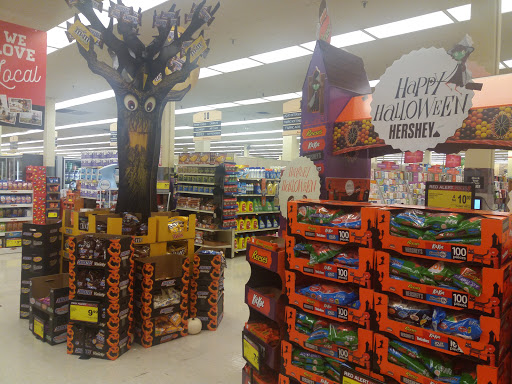 Grocery Store «Jewel-Osco», reviews and photos, 2031 Main St, Wheaton, IL 60187, USA