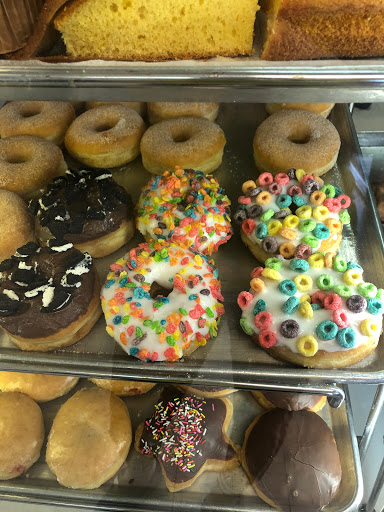 Donut Shop «Donuts King bakery», reviews and photos, 14182 Newport Ave, Tustin, CA 92780, USA