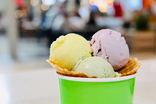 CreMe Paris Find Ice cream shop in Bakersfield Near Location