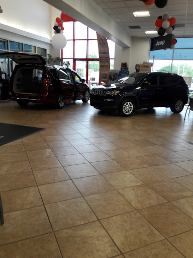 Car Dealer «Dodge Chrysler Jeep of Winter Haven», reviews and photos, 299 Cypress Gardens Blvd, Winter Haven, FL 33880, USA