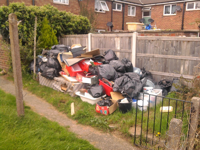 Reviews of Skipless Waste Solutions in Wrexham - Moving company