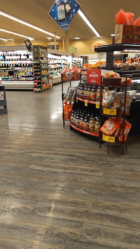 Grocery Store «Safeway», reviews and photos, 205 N 5th Ave, Yakima, WA 98902, USA