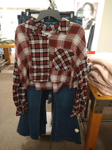 Department Store «JCPenney», reviews and photos, 5555 Youngstown Warren Road, Niles, OH 44446, USA