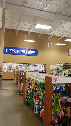 Pet Supply Store «PetSmart», reviews and photos, 2100 88th St, North Bergen, NJ 07047, USA