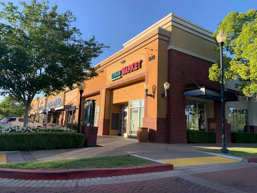 Grocery Store «Zeeshan Market», reviews and photos, 3648 N Freeway Blvd #230, Sacramento, CA 95834, USA