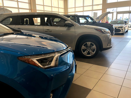 Toyota Dealer «Luther Brookdale Toyota», reviews and photos, 6700 Brooklyn Blvd, Brooklyn Center, MN 55429, USA