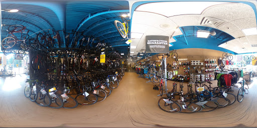 Bicycle Store «Performance Bicycle», reviews and photos, 2720 N Halsted St, Chicago, IL 60614, USA