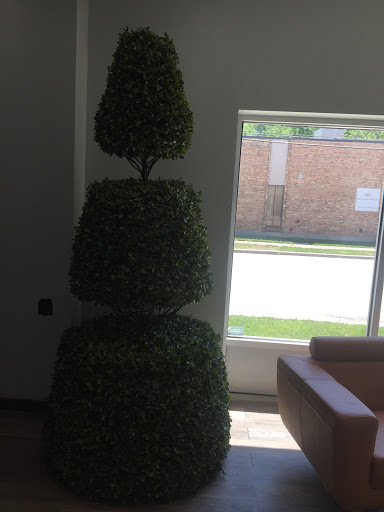 Auto Body Shop «Prestige Auto Collision», reviews and photos, 3122 Roanoke Rd, Kansas City, MO 64111, USA