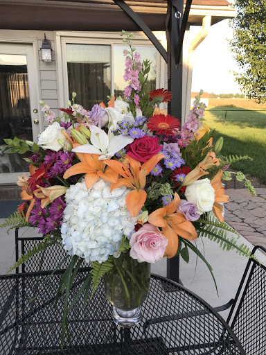 Beautiful Beginnings Floral Shop, 925 W Main St, Greenfield, IN 46140, USA, 