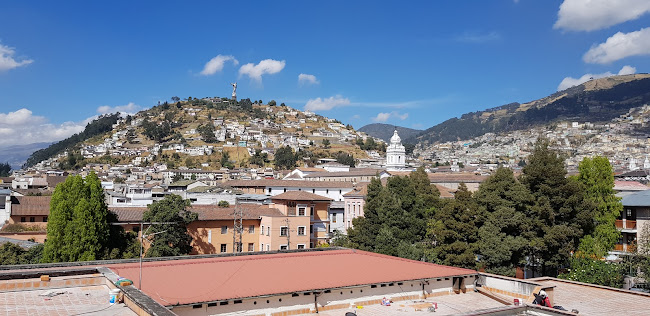 Pachamama Tours - Quito