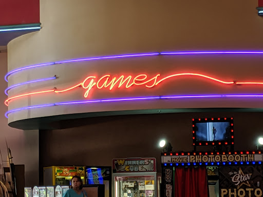 Movie Theater «Regal Cinemas Avenues 20 & RPX», reviews and photos, 9525 Philips Hwy, Jacksonville, FL 32256, USA