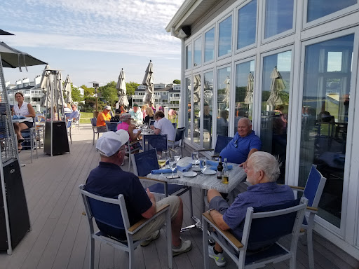 Country Club «White Cliffs Country Club», reviews and photos, 1 Eastcliff Dr, Plymouth, MA 02360, USA