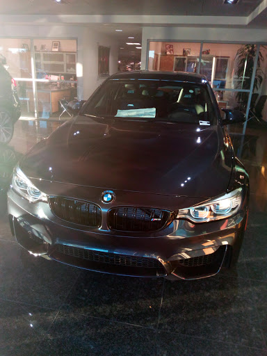 BMW Dealer «Chapman BMW On Camelback», reviews and photos, 830 E Camelback Rd, Phoenix, AZ 85014, USA