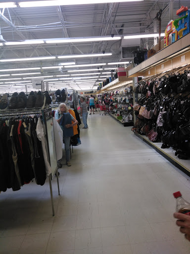 Thrift Store «Valley Thrift Store», reviews and photos, 1717 Woodman Dr, Kettering, OH 45420, USA