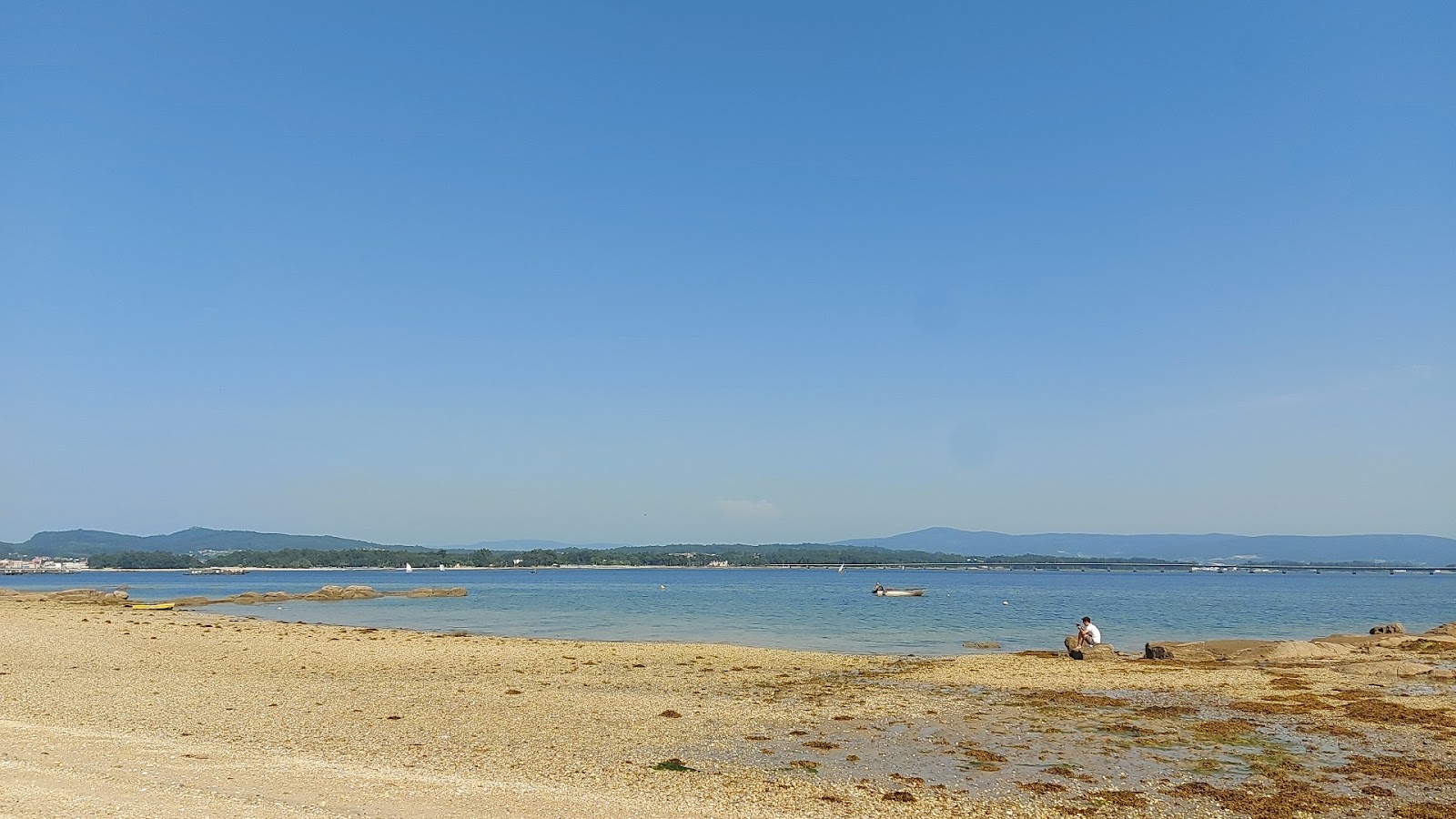 Photo de Praia de Riason zone des équipements