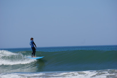 LUHU Surf Camp & Surf School
