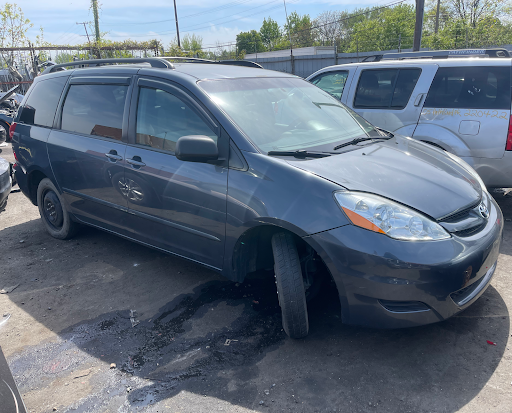 Used Auto Parts Store «Beltway Used Auto Parts», reviews and photos, 2421 Kenilworth Ave, Hyattsville, MD 20781, USA