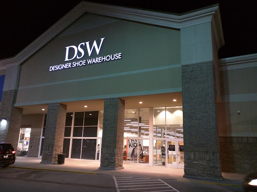 Shoe Store «DSW Designer Shoe Warehouse», reviews and photos, 11020 Parkside Dr, Knoxville, TN 37934, USA