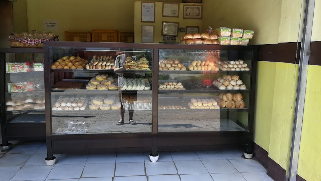 Leis Bread Shoppe