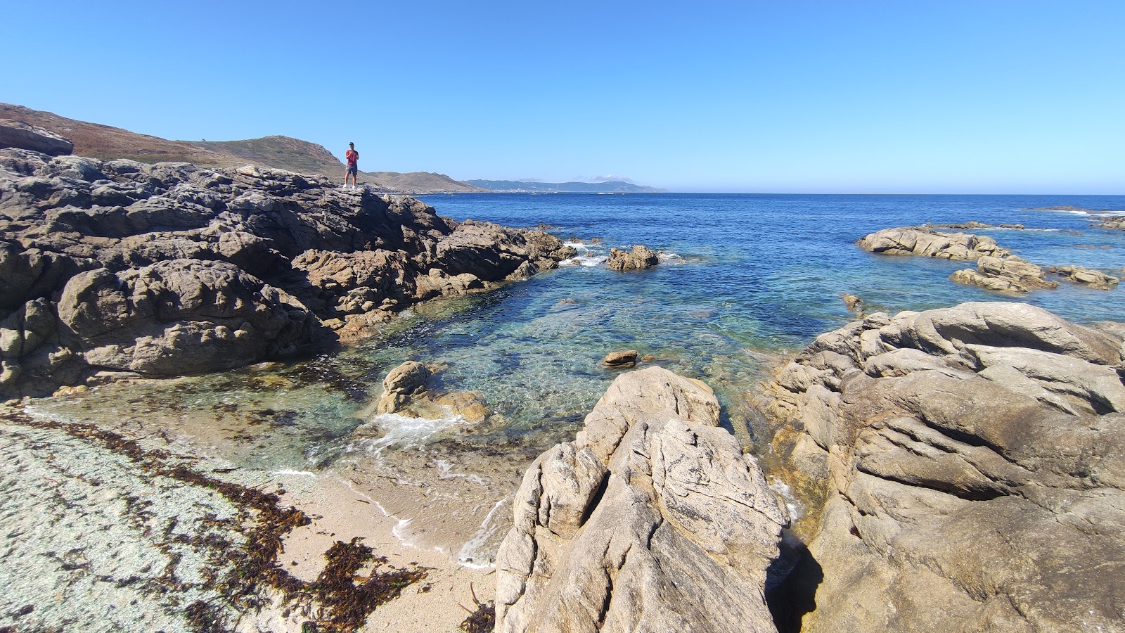 Photo de Praia dos Cristais avec un rivage droit
