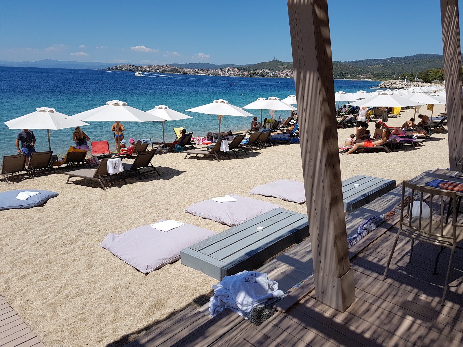 Kohi beach'in fotoğrafı kısmen tatil bölgesi