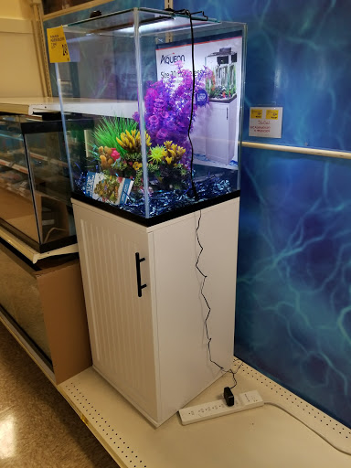 Pet Supply Store «PetSmart», reviews and photos, 412 Constant Friendship Blvd, Abingdon, MD 21009, USA