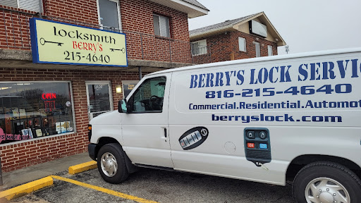 Locksmith «Berrys Lock Service», reviews and photos, 13126 W Frontage Rd, Grandview, MO 64030, USA
