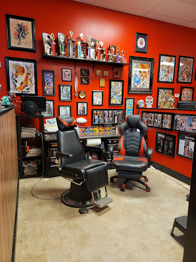 Tattoo Shop «Lucky Dice Tattoos Westgate», reviews and photos, 127 S Blackstock Rd, Spartanburg, SC 29301, USA