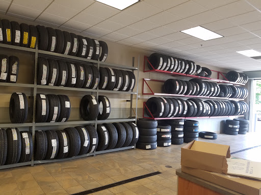 Toyota Dealer «Maplewood Toyota», reviews and photos, 2873 Maplewood Dr, Maplewood, MN 55109, USA