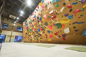 Knot Bouldering House image