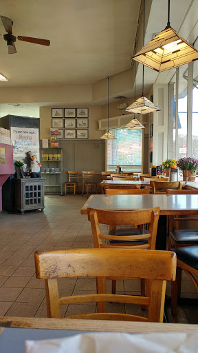 Bakery «Country Kitchen Donuts and Coffee», reviews and photos, 745 Main St, Walpole, MA 02081, USA