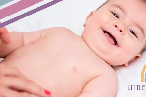 Little happy humans (Hypnobirthing, baby massage and baby yoga NI) image