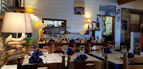Atmosphère du Restaurant de fruits de mer Le Relais du Vieux Port à Le Conquet - n°4