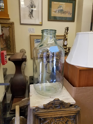 Thrift Store «New Elephant Resale Shop Of Chicago, NFP», reviews and photos, 2325 N Clark St, Chicago, IL 60614, USA