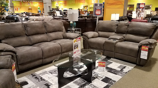 Furniture Store «Art Van Furniture - Toledo (Holland)», reviews and photos, 1301 E Mall Dr, Holland, OH 43528, USA
