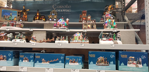 Shopping Mall «Richardson Square», reviews and photos, 501 S Plano Rd, Richardson, TX 75081, USA