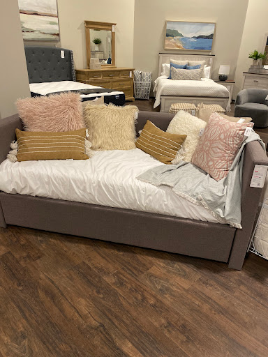 Furniture Store «Living Spaces - Glendale, AZ», reviews and photos, 6767 W Bell Rd, Glendale, AZ 85308, USA