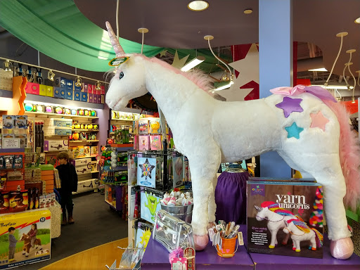 Toy Store «Creative Kidstuff Toy Store», reviews and photos, 3555 W 69th St, Edina, MN 55435, USA