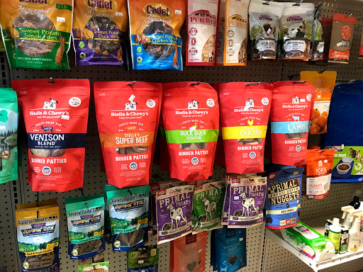 Pet Supply Store «Pet Supplies of Bayside», reviews and photos, 224-25 Union Tpke, Oakland Gardens, NY 11364, USA