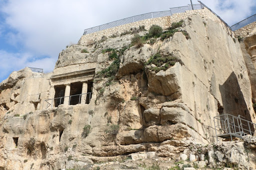 Benei Hezir Tomb