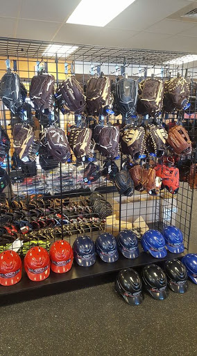 Sporting Goods Store «Play It Again Sports - Lakewood, CO», reviews and photos, 13057 W Alameda Pkwy, Lakewood, CO 80228, USA