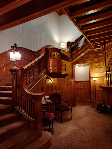 Funeral Home «Reynolds-Jonkhoff Funeral Home», reviews and photos, 305 6th St, Traverse City, MI 49684, USA