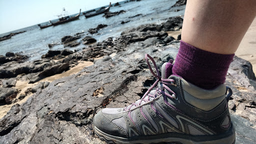 Clothing Store «Eddie Bauer Outlet», reviews and photos, 4599 Fisher Rd, Columbus, OH 43228, USA