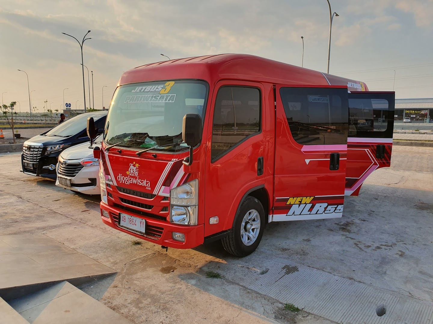 Pt. Djogjawisata Trans Grup I Sewa Mobil Jogja & Paket Wisata Jogja Photo